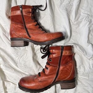 Dromedaris Kara Combat Boots Orange Leather Lace Up Side Zip EU 41 US 10-10.5